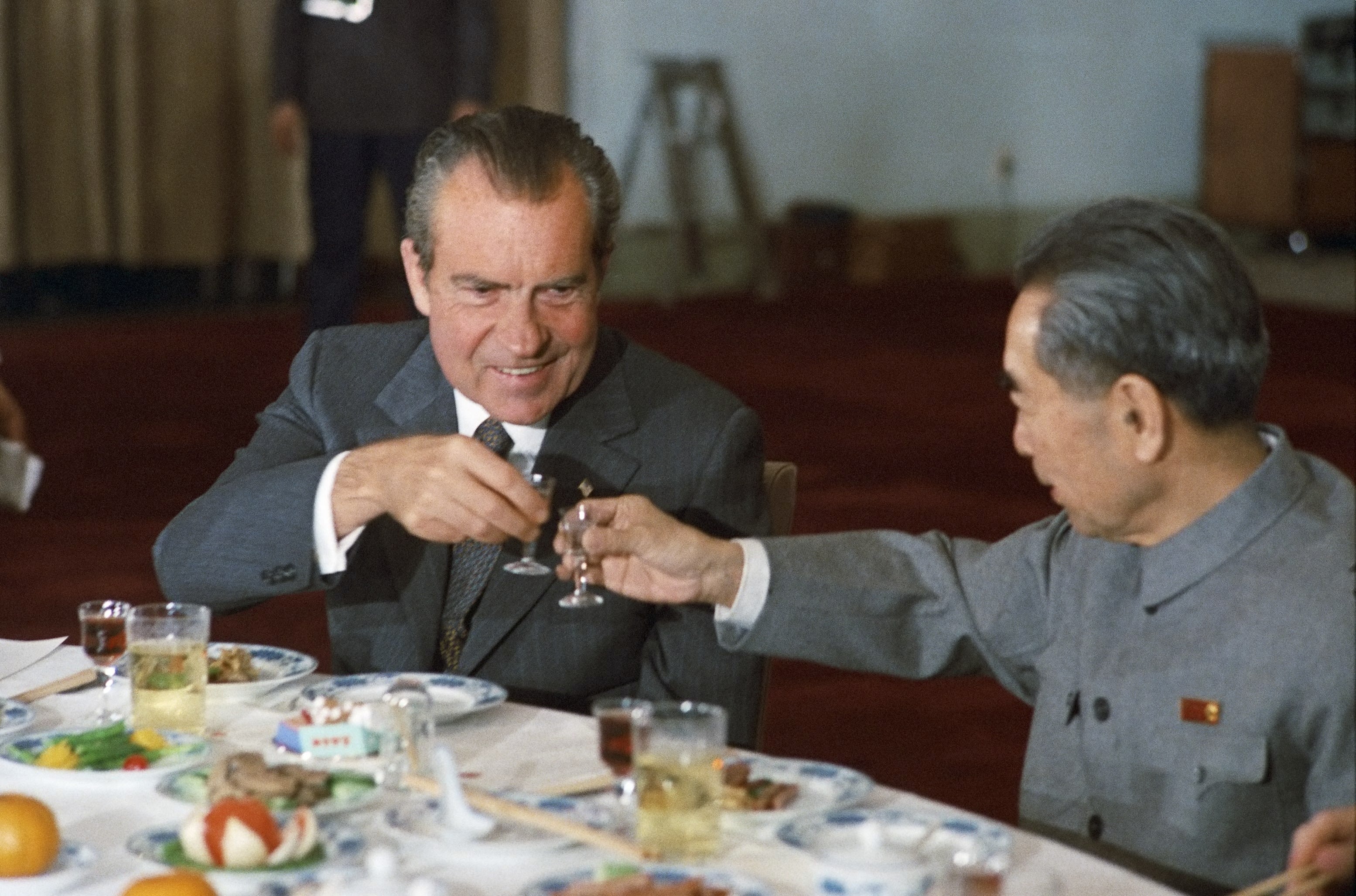Nixon Mao handshake Beijing 1972